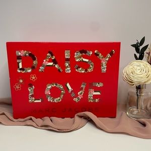 Marc Jacobs Daisy Love Perfume Set